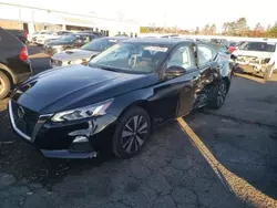 Nissan salvage cars for sale: 2022 Nissan Altima SV