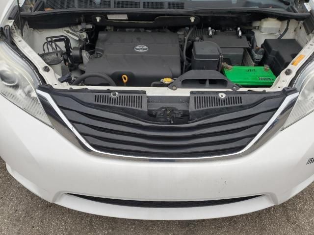 2012 Toyota Sienna LE