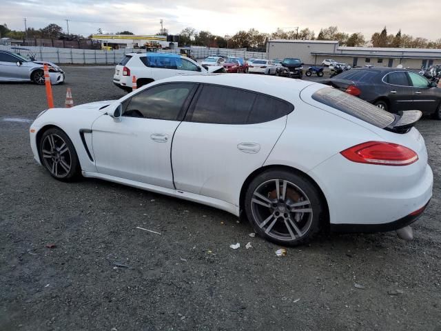 2015 Porsche Panamera 2