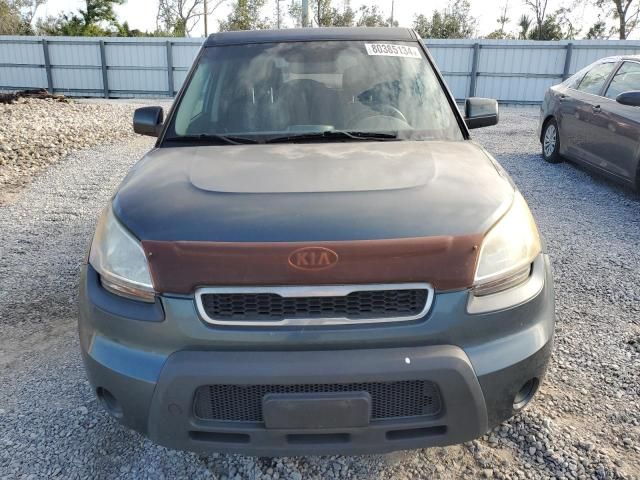 2011 KIA Soul +