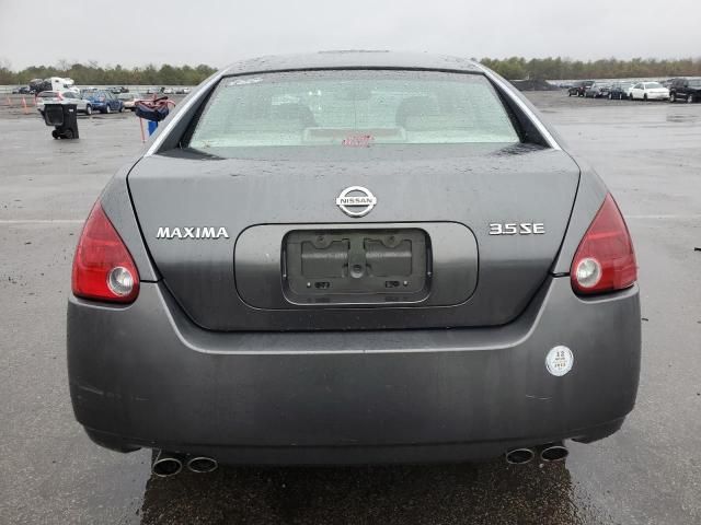 2004 Nissan Maxima SE