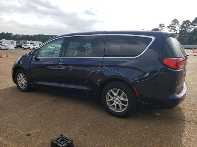 2020 Chrysler Voyager LX