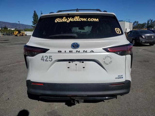 2022 Toyota Sienna XLE