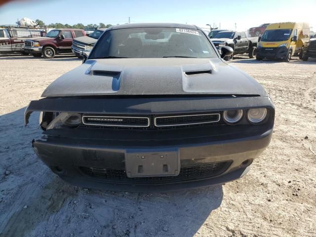 2016 Dodge Challenger SXT