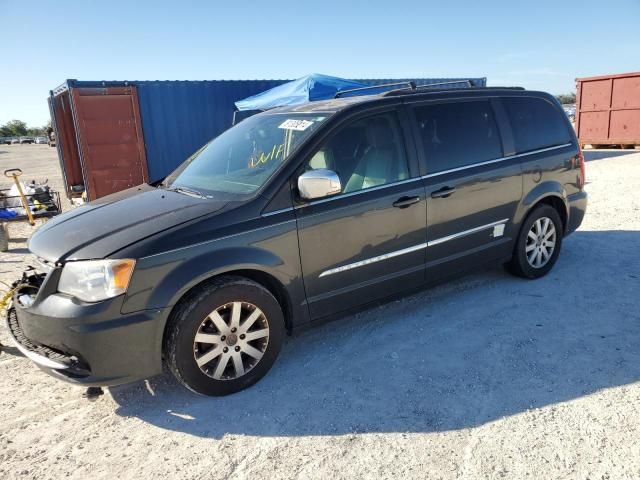 2011 Chrysler Town & Country Touring L