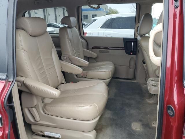 2007 Hyundai Entourage GLS