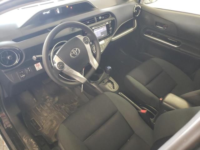 2016 Toyota Prius C