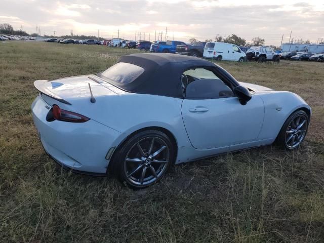 2019 Mazda MX-5 Miata Club