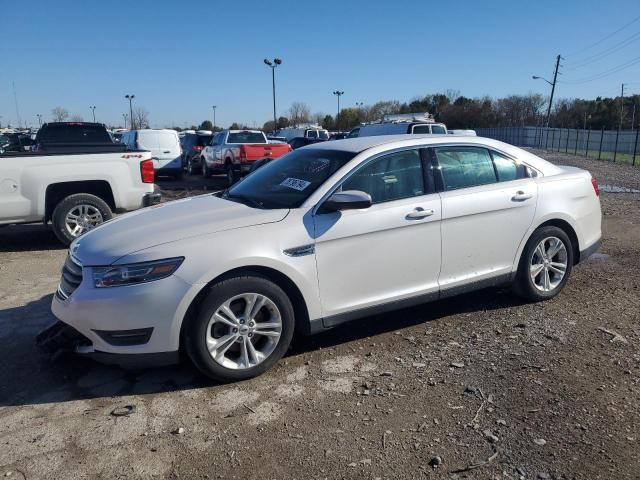 2016 Ford Taurus SEL