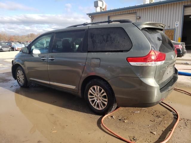 2014 Toyota Sienna XLE