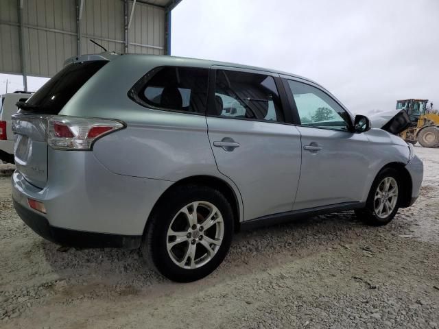 2014 Mitsubishi Outlander SE