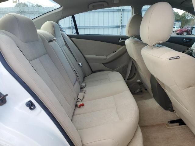 2010 Nissan Altima Base