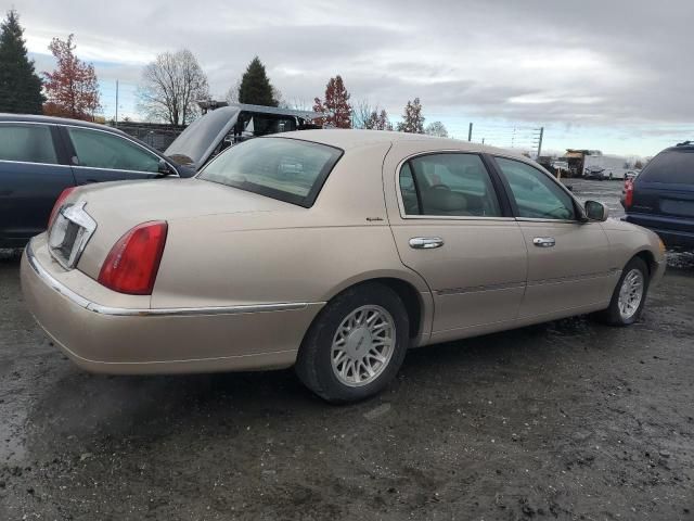 1998 Lincoln Town Car Signature