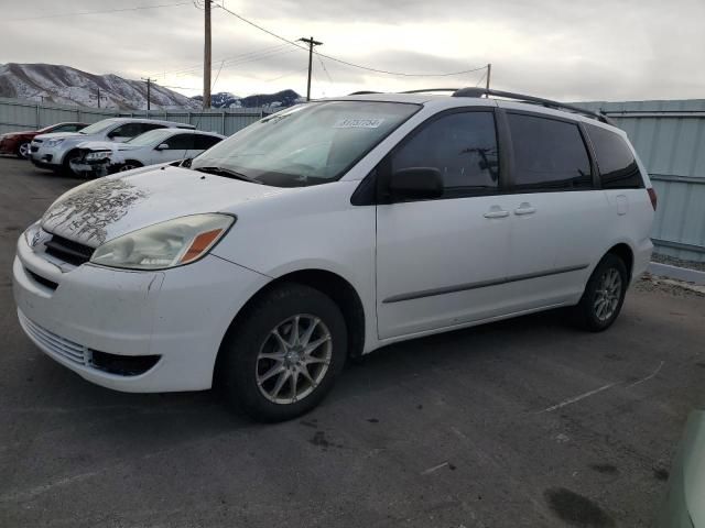 2004 Toyota Sienna CE