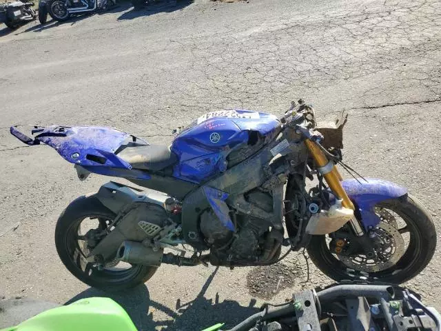 2007 Yamaha YZFR6 L