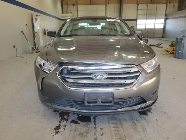 2015 Ford Taurus SE