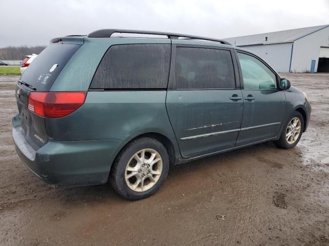 2005 Toyota Sienna XLE