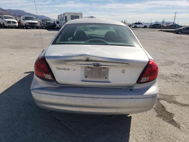 2000 Ford Taurus LX