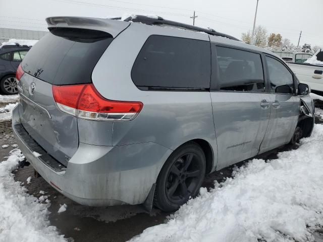 2011 Toyota Sienna XLE