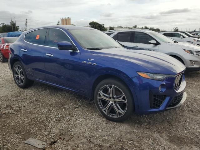 2022 Maserati Levante Base