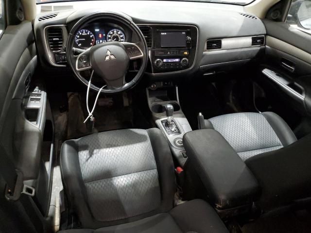 2014 Mitsubishi Outlander SE