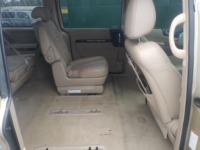 2007 Hyundai Entourage GLS