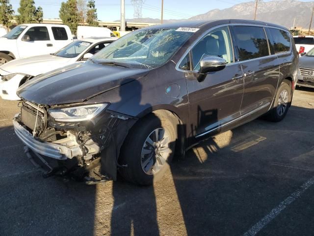 2023 Chrysler Pacifica Hybrid Limited