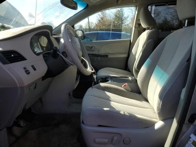 2012 Toyota Sienna LE