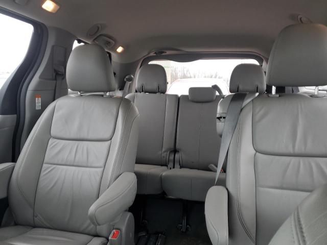 2018 Toyota Sienna XLE