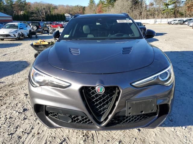 2022 Alfa Romeo Stelvio Quadrifoglio