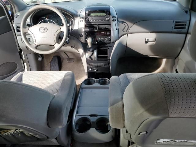 2008 Toyota Sienna CE