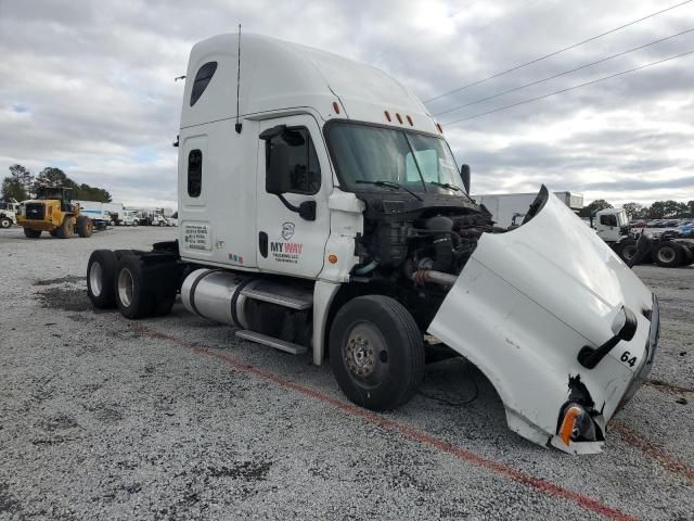 2013 Freightliner Cascadia 125