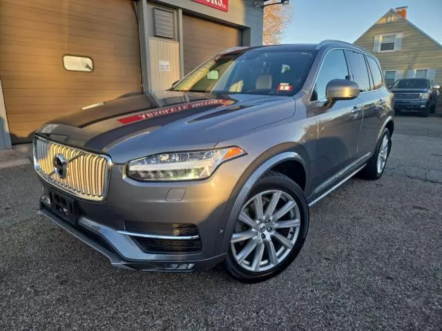 2019 Volvo XC90 T6 Inscription