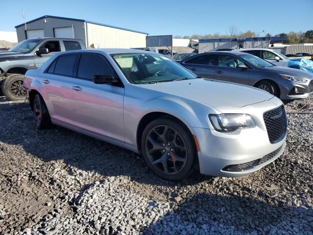 2021 Chrysler 300 Touring