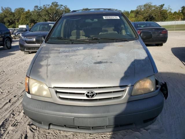 2002 Toyota Sienna CE