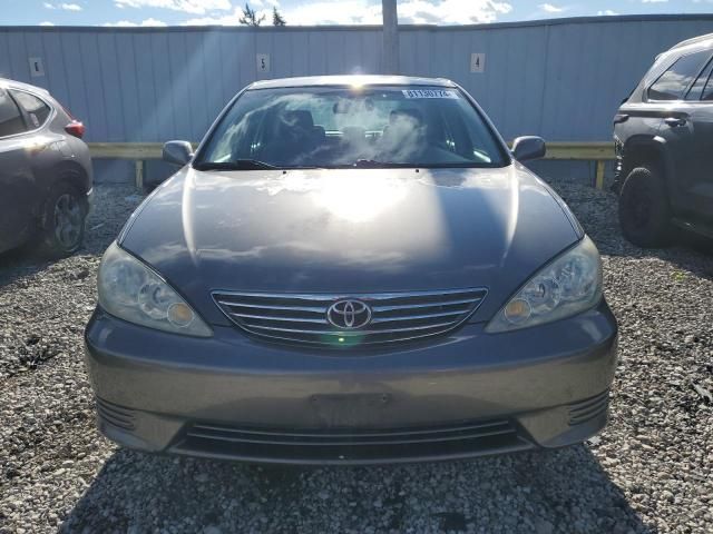 2005 Toyota Camry LE