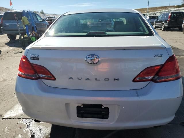 2005 Toyota Avalon XL