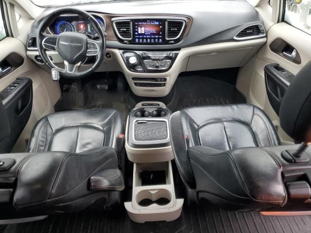 2017 Chrysler Pacifica Touring L Plus