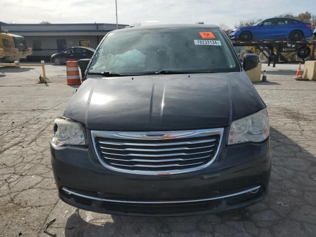 2013 Chrysler Town & Country Touring