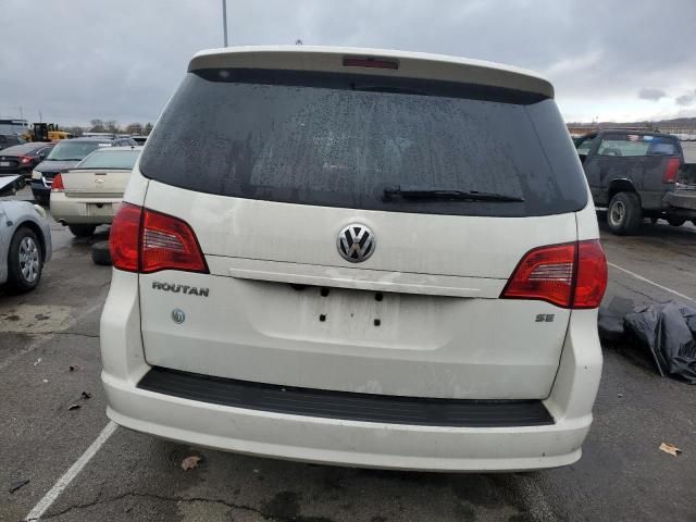 2012 Volkswagen Routan SE