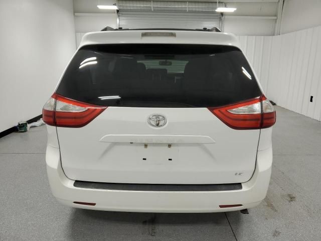 2015 Toyota Sienna LE