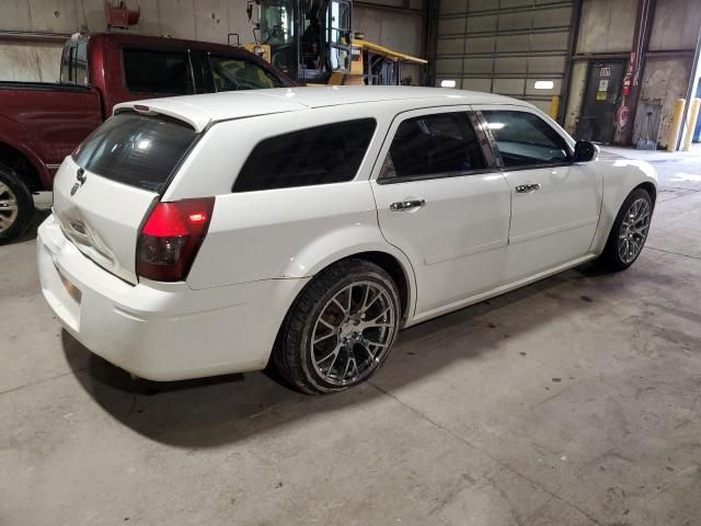 2006 Dodge Magnum SE