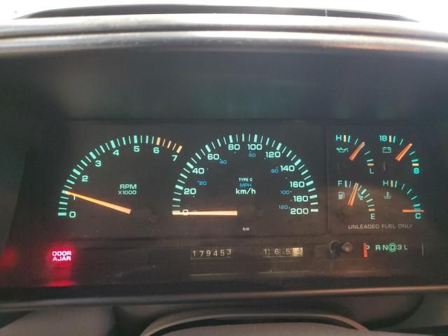 1995 Plymouth Grand Voyager LE