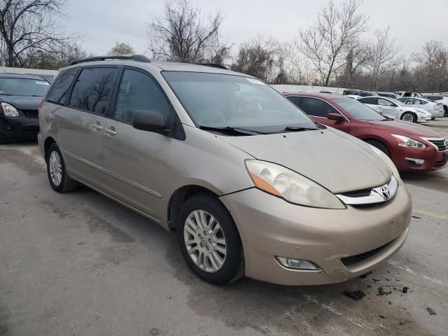 2007 Toyota Sienna XLE