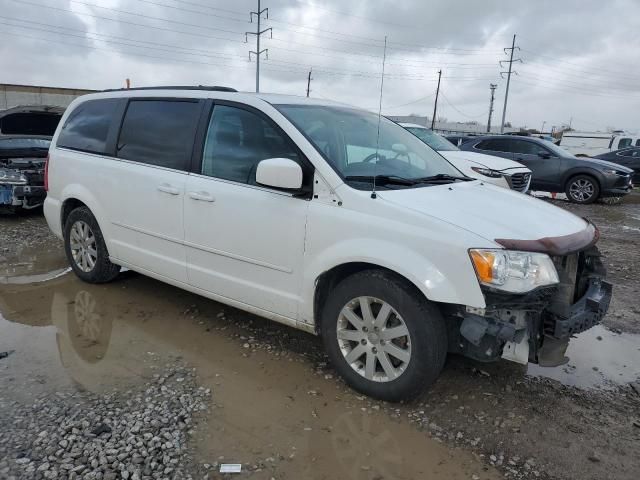 2015 Chrysler Town & Country LX