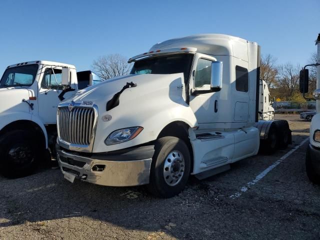 2018 International LT625