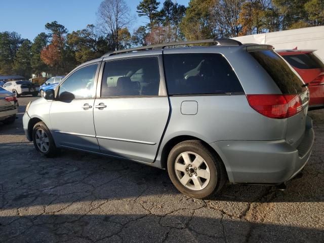 2004 Toyota Sienna CE