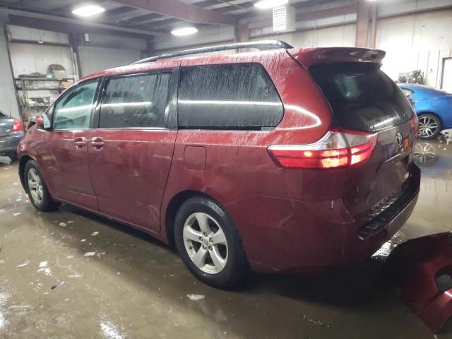 2016 Toyota Sienna LE