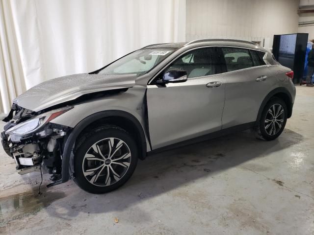 2017 Infiniti QX30 Base