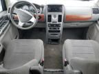 2009 Chrysler Town & Country LX